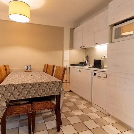 6-person Flat With Swimming Pool Tennis Court And Free Park 217 Apartment