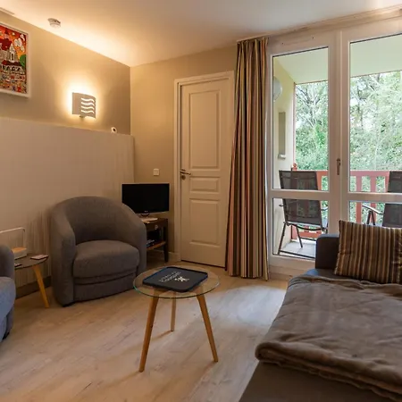 Appt 2 Pieces 6 Pers Avec Piscine Tennis Parking Gratuit 217 Apartment *